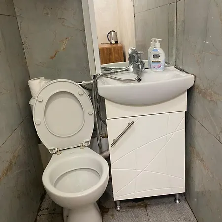 за гости паритон Апартаменты Варна