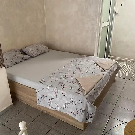 за гости паритон Варна